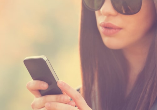 What are the best practices for creating effective mobile ads for digital campaigns?